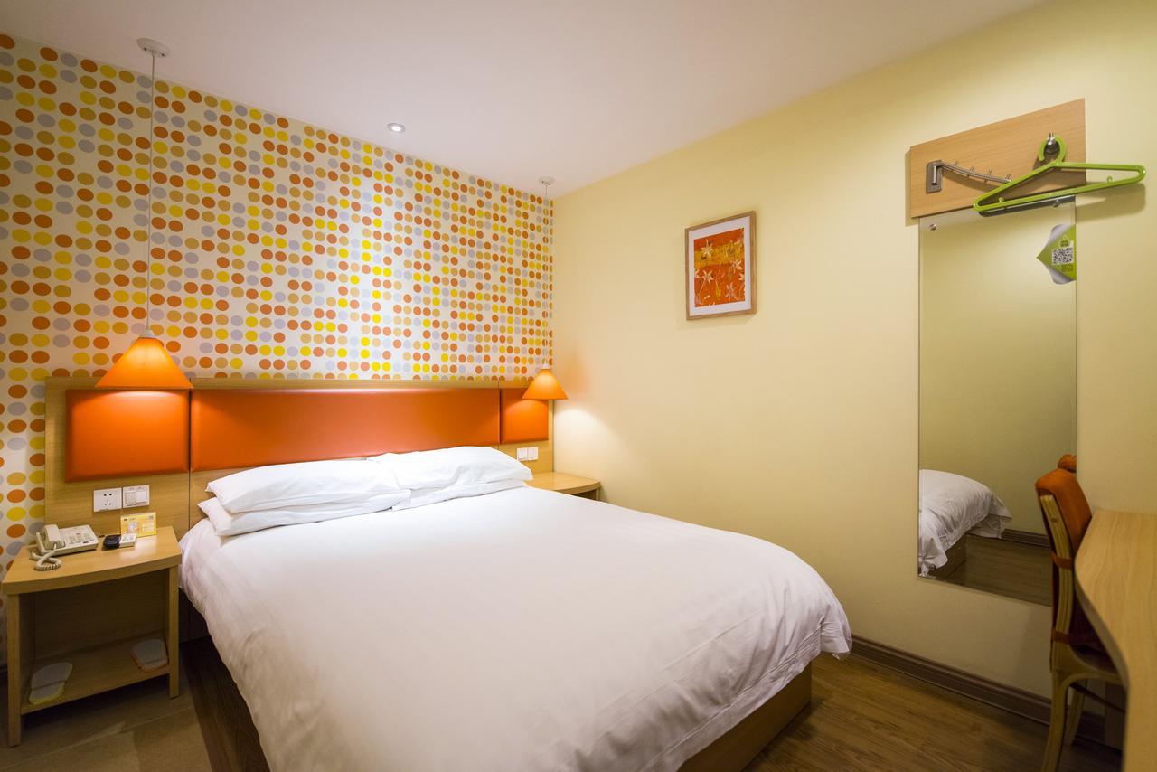 Home Inn Shanghai Century Park Bagian luar foto