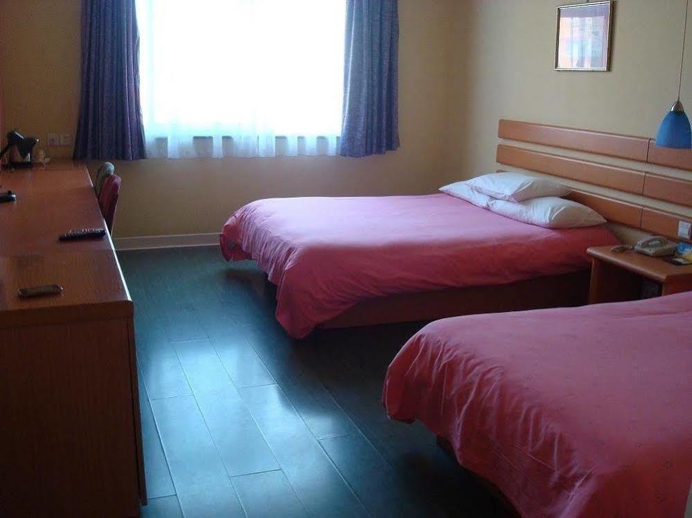 Home Inn Shanghai Century Park Bagian luar foto